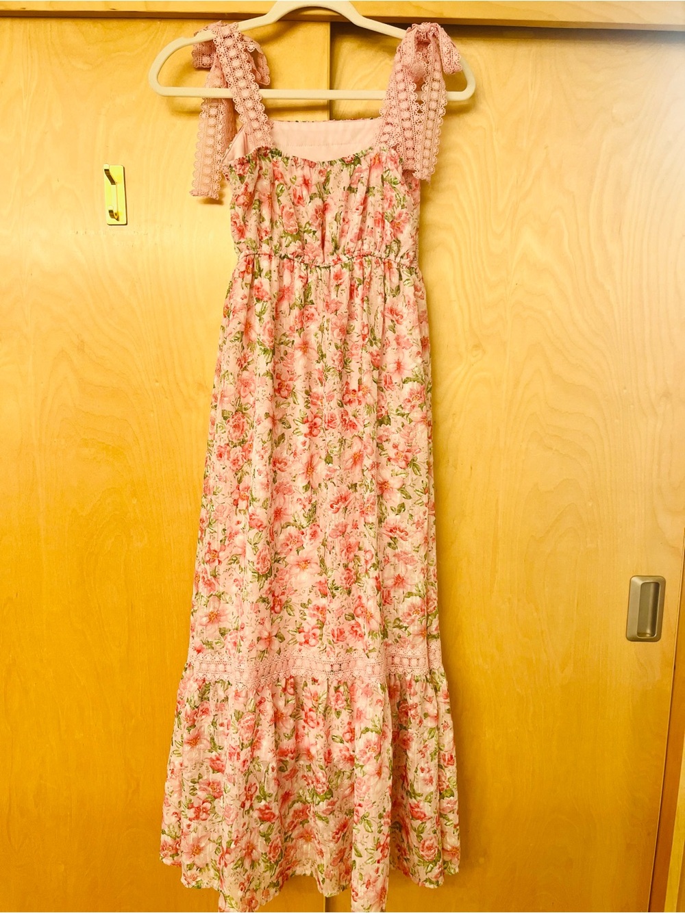 Pink Floral Tie-Shoulder Maxi Dress - Picture 6 of 8